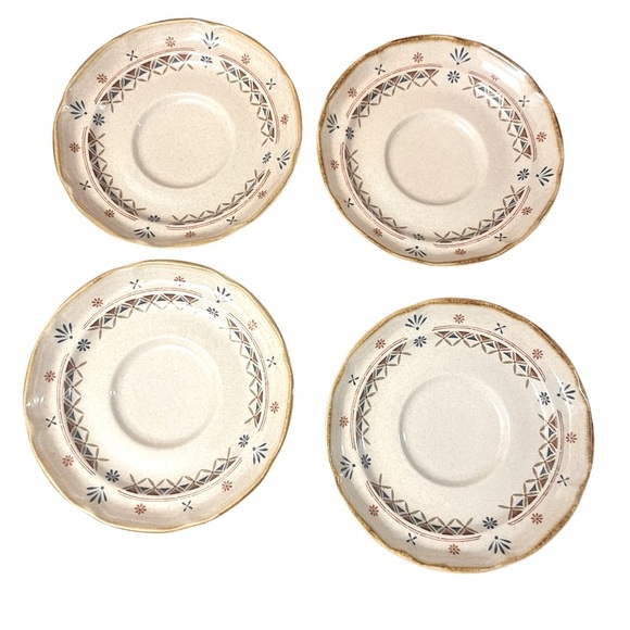 Vintage International Stoneware Japan Saucers (Set of 4) | Folk-Inspired Pattern - Picture 3 of 13